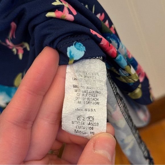 Wanna B Sleeveless High Neck Navy Blue Floral Maxi Dress Women’s Size Medium - Picture 9 of 9